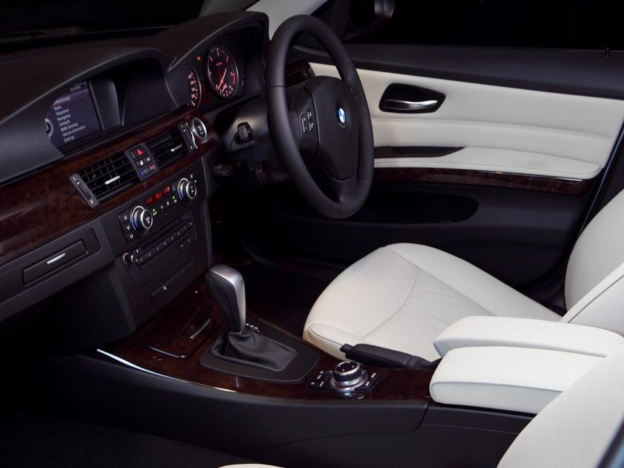  BMW 320d Touring 2008 года  (AU) (фото 7 из 7)